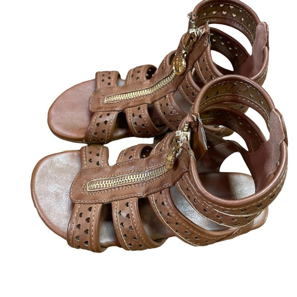 Michael Kors Gladiator Sandals Girls Size 13, Tan/Brown In colour - Picture 14 of 16